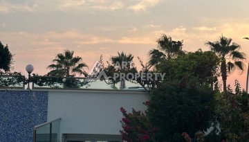 Роскошная квартира 3+1 с панорамным видом на море на первой линии в районе Оба - Ракурс 38