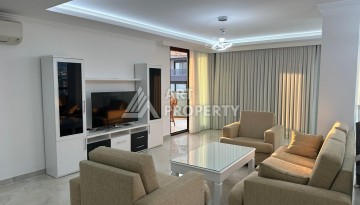 Роскошная квартира 3+1 с панорамным видом на море на первой линии в районе Оба - Ракурс 45