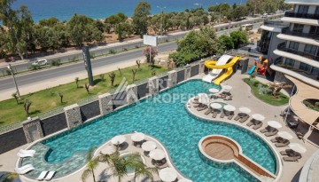 Премиальная квартира 1+1 с панорамным видом на море на первой линии в Каргыджаке - Ракурс 34