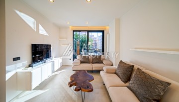 Квартира 1+1 с мебелью в центре Алании, 60 кв.м. - Ракурс 2