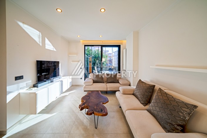 Квартира 1+1 с мебелью в центре Алании, 60 кв.м. - Ракурс 1