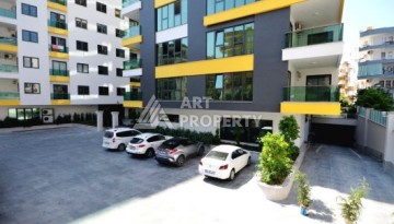 Просторная квартира 3+1 с отдельной кухней и видом на море в центре Алании - Ракурс 2