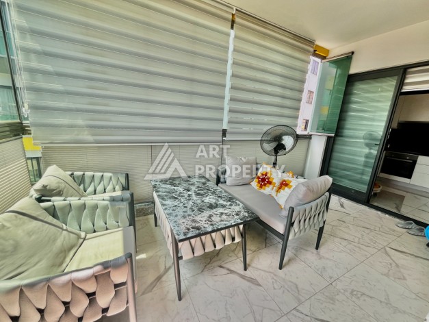 Просторная квартира 3+1 с отдельной кухней и видом на море в центре Алании - Ракурс 12