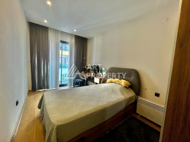 Просторная квартира 3+1 с отдельной кухней и видом на море в центре Алании - Ракурс 23