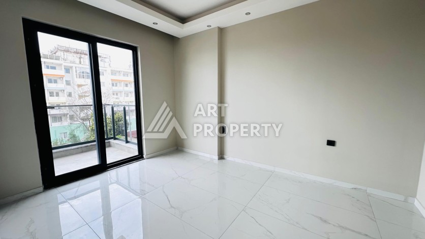 Новая квартира 1+1 с видом на море в районе Каргыджак, первая линия - Ракурс 10