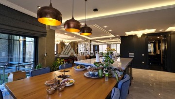 Эксклюзивная вилла 4+2 с панорамными видами на море и горы в районе Оба, Алания - Ракурс 6