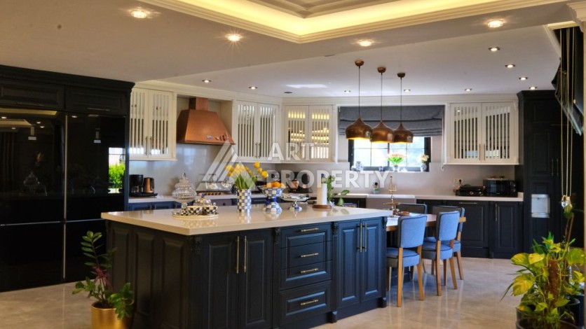 Эксклюзивная вилла 4+2 с панорамными видами на море и горы в районе Оба, Алания - Ракурс 6