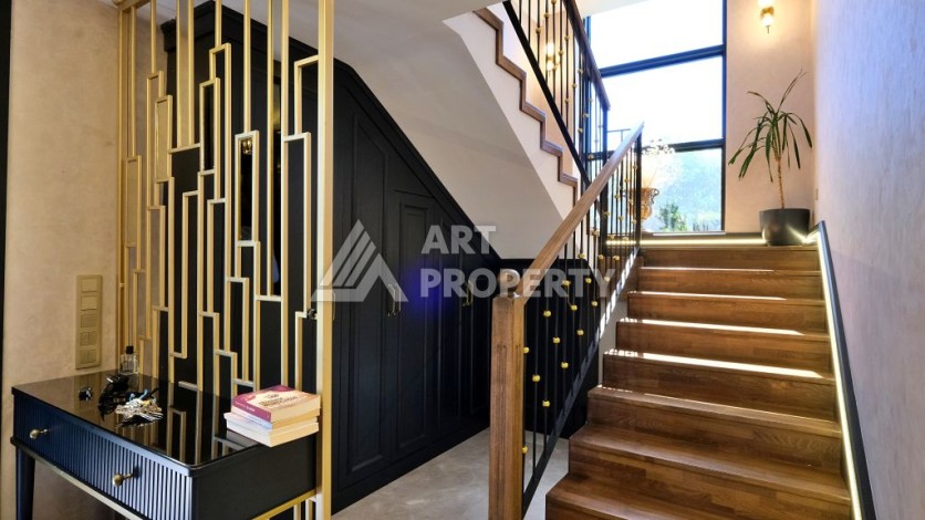 Эксклюзивная вилла 4+2 с панорамными видами на море и горы в районе Оба, Алания - Ракурс 11