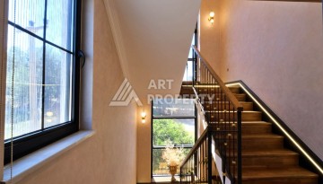 Эксклюзивная вилла 4+2 с панорамными видами на море и горы в районе Оба, Алания - Ракурс 13