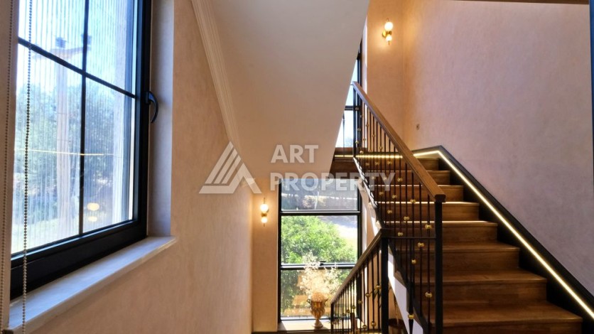 Эксклюзивная вилла 4+2 с панорамными видами на море и горы в районе Оба, Алания - Ракурс 12