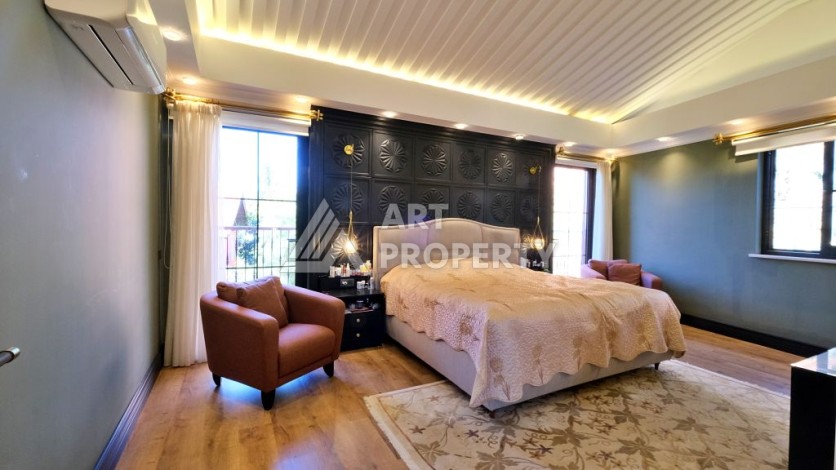 Эксклюзивная вилла 4+2 с панорамными видами на море и горы в районе Оба, Алания - Ракурс 19