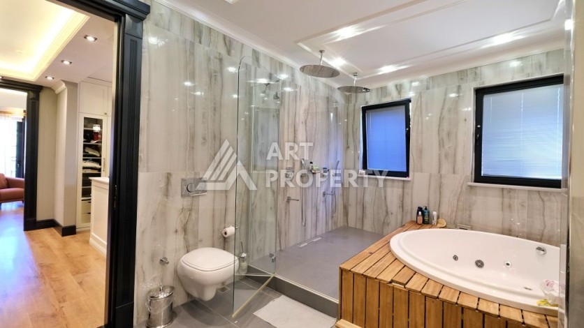 Эксклюзивная вилла 4+2 с панорамными видами на море и горы в районе Оба, Алания - Ракурс 24