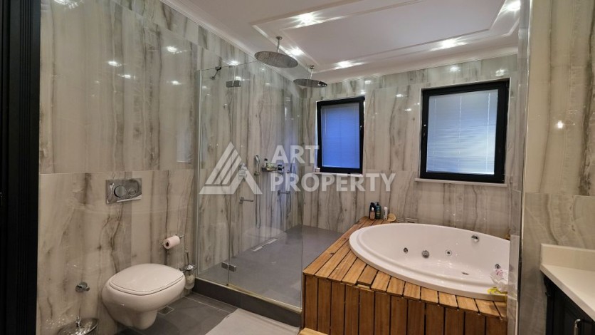 Эксклюзивная вилла 4+2 с панорамными видами на море и горы в районе Оба, Алания - Ракурс 25