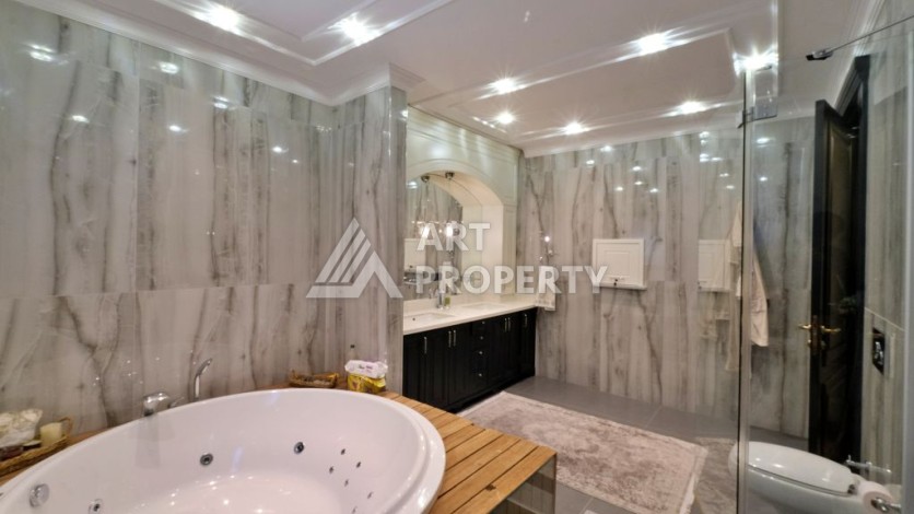 Эксклюзивная вилла 4+2 с панорамными видами на море и горы в районе Оба, Алания - Ракурс 26