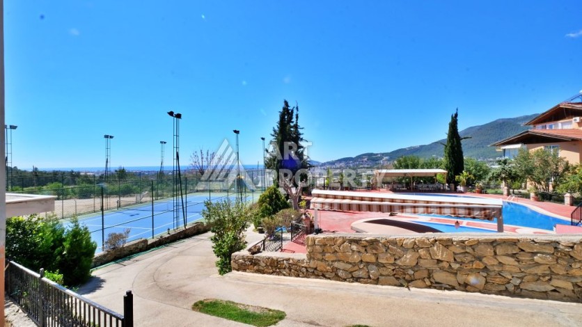 Эксклюзивная вилла 4+2 с панорамными видами на море и горы в районе Оба, Алания - Ракурс 65