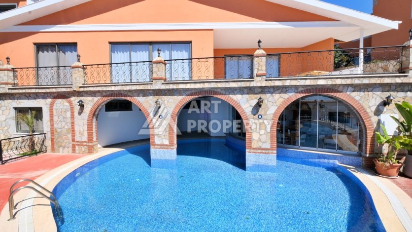 Эксклюзивная вилла 4+2 с панорамными видами на море и горы в районе Оба, Алания - Ракурс 74