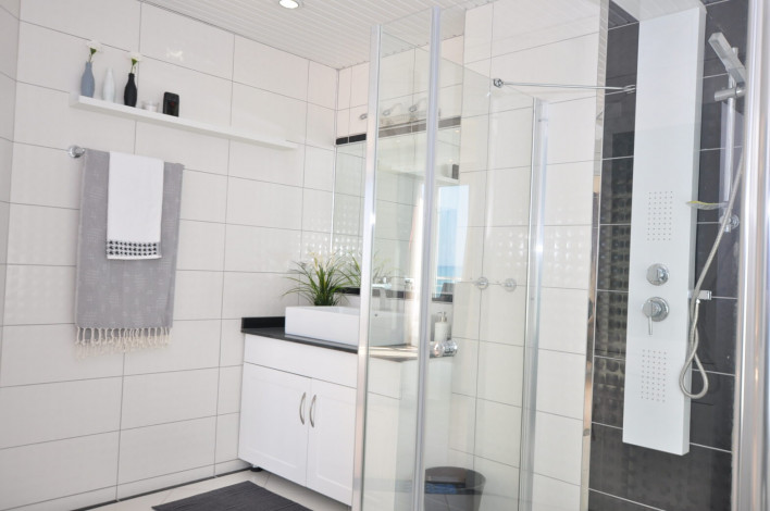 Двухуровневая меблированная квартира на первой береговой линии в районе Махмутлар, Алания, 295 м2 - Ракурс 19