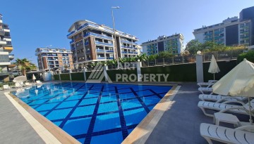 Квартира 1+1 с высокими потолками в районе Каргыджак, 250 м до моря - Ракурс 6