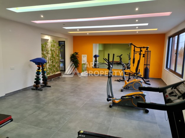 Квартира 1+1 с высокими потолками в районе Каргыджак, 250 м до моря - Ракурс 6