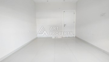 Квартира 1+1 с высокими потолками в районе Каргыджак, 250 м до моря - Ракурс 10