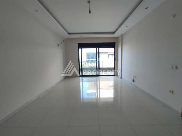 Квартира 1+1 с высокими потолками в районе Каргыджак, 250 м до моря - Ракурс 10