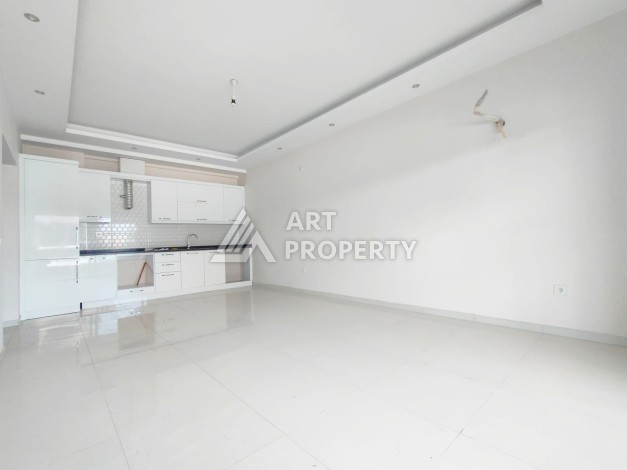 Квартира 1+1 с высокими потолками в районе Каргыджак, 250 м до моря - Ракурс 12