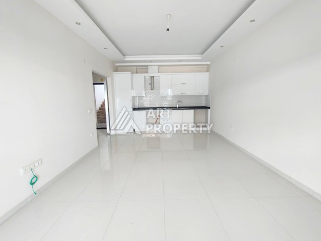 Квартира 1+1 с высокими потолками в районе Каргыджак, 250 м до моря - Ракурс 13