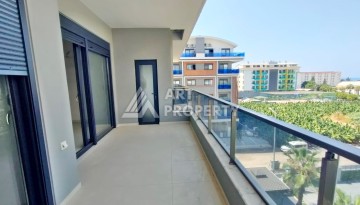 Квартира 1+1 с высокими потолками в районе Каргыджак, 250 м до моря - Ракурс 19