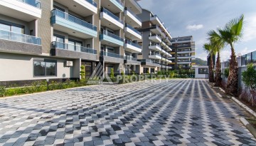 Квартира 1+1 с высокими потолками в районе Каргыджак, 250 м до моря - Ракурс 24