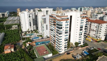 Просторная квартира 1+1 в Махмутларе, 600 метров до пляжа - Ракурс 3