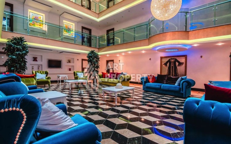 Срочная продажа большой квартиры 1+1 в элитном ЖК, 100 метров от моря в Махмутларе - Ракурс 16