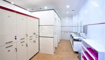 Срочная продажа большой квартиры 1+1 в элитном ЖК, 100 метров от моря в Махмутларе - Ракурс 18