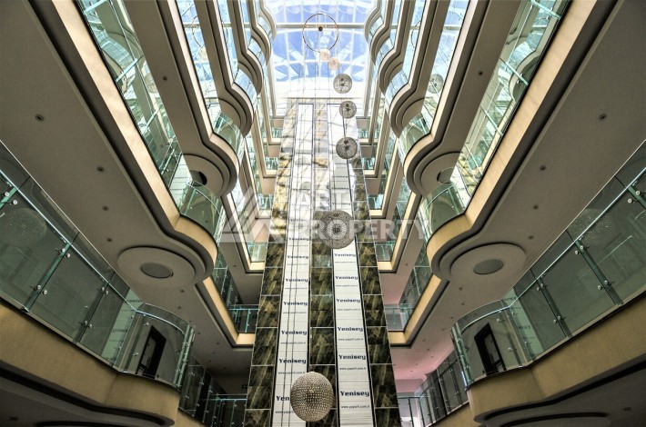 Срочная продажа большой квартиры 1+1 в элитном ЖК, 100 метров от моря в Махмутларе - Ракурс 22