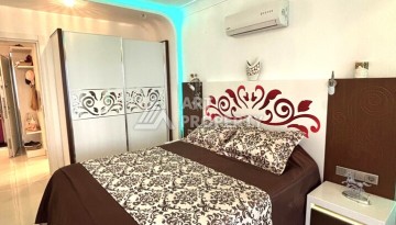 Срочная продажа большой квартиры 1+1 в элитном ЖК, 100 метров от моря в Махмутларе - Ракурс 28