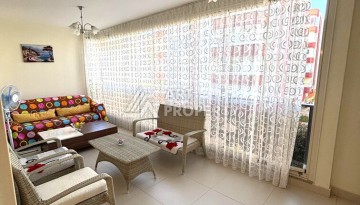 Срочная продажа большой квартиры 1+1 в элитном ЖК, 100 метров от моря в Махмутларе - Ракурс 34