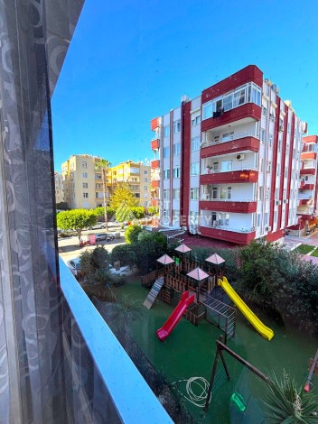 Срочная продажа большой квартиры 1+1 в элитном ЖК, 100 метров от моря в Махмутларе - Ракурс 34