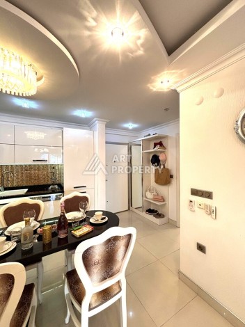 Срочная продажа большой квартиры 1+1 в элитном ЖК, 100 метров от моря в Махмутларе - Ракурс 38