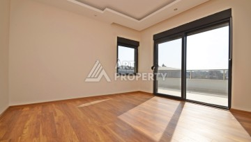 Элитный дуплекс 6+1 в Оба, 300 кв.м. Гражданство Турции и вид на море - Ракурс 26