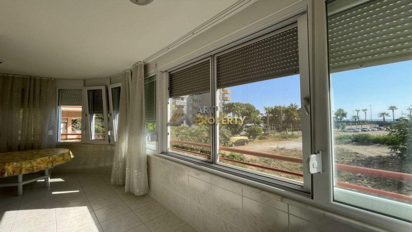 Две двухкомнатные квартиры в центре Махмутлара, Алания, 120 м2 - Ракурс 6