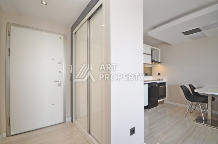 Квартира 1+1 с видом на море в элитном комплексе района Каргыджак - Ракурс 9