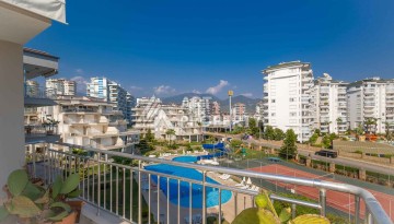 Квартира 2+1 с большой террасой в открытом районе Джеджели - Ракурс 4