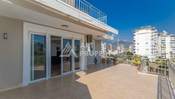 Квартира 2+1 с большой террасой в открытом районе Джеджели - Ракурс 45