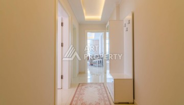 Просторная квартира 1+1 площадью 70 м² в уютном жилом комплексе у моря - Ракурс 2