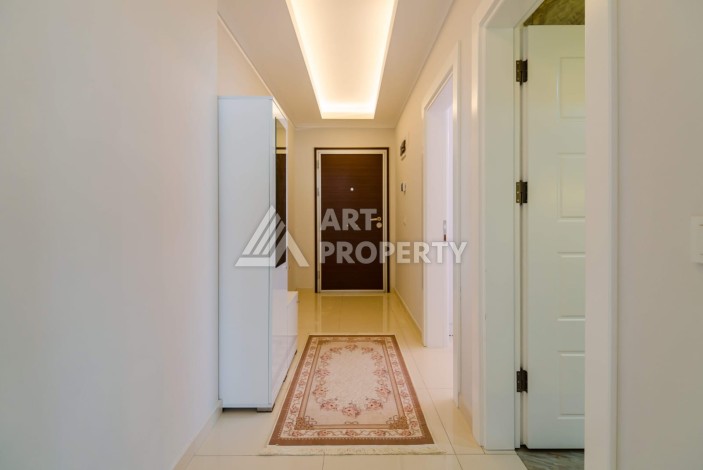 Просторная квартира 1+1 площадью 70 м² в уютном жилом комплексе у моря - Ракурс 2