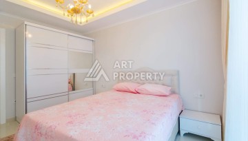 Просторная квартира 1+1 площадью 70 м² в уютном жилом комплексе у моря - Ракурс 5