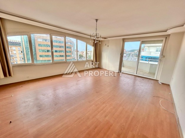 Пентхаус 4+1 в центре Алании, 200 кв.м. - Ракурс 1