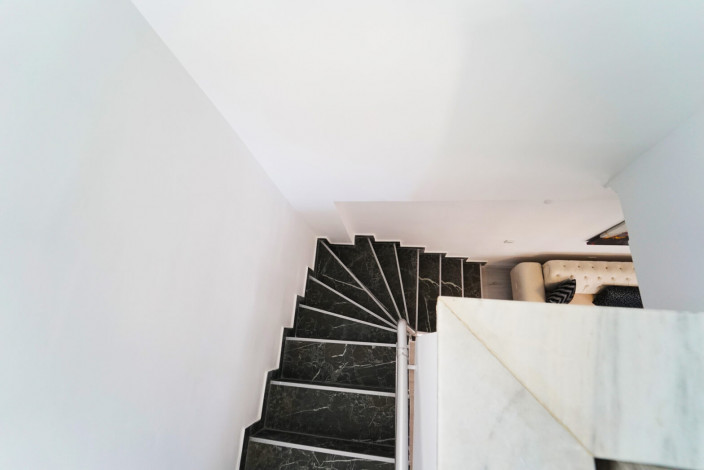 Трехкомнатная двухуровневая меблированная квартира в районе Оба, Алания, 140 м2 - Ракурс 15