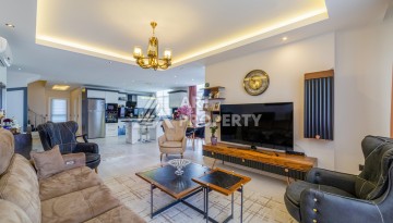 Меблированный пентхаус 3+1 с видом на море в Тосмуре, 201 кв.м. - Ракурс 2