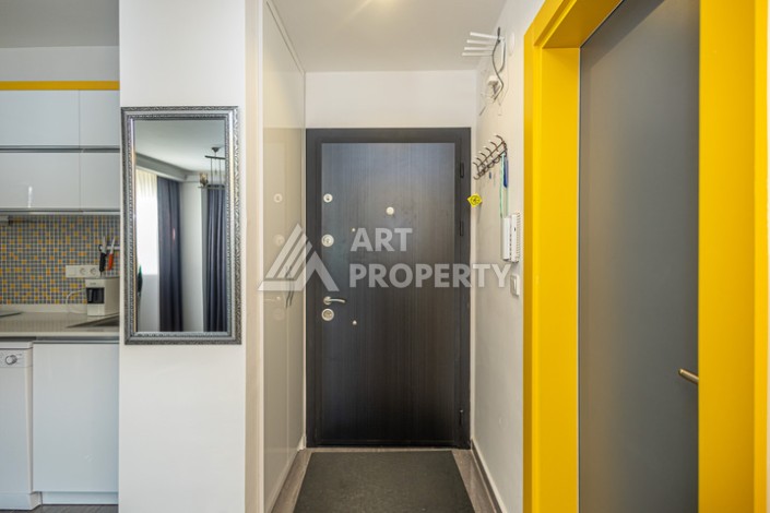 Стильная квартира 1+1 в Махмутларе в комплексе индивидуальным архитектурным дизайном в 250 метрах от моря - Ракурс 7