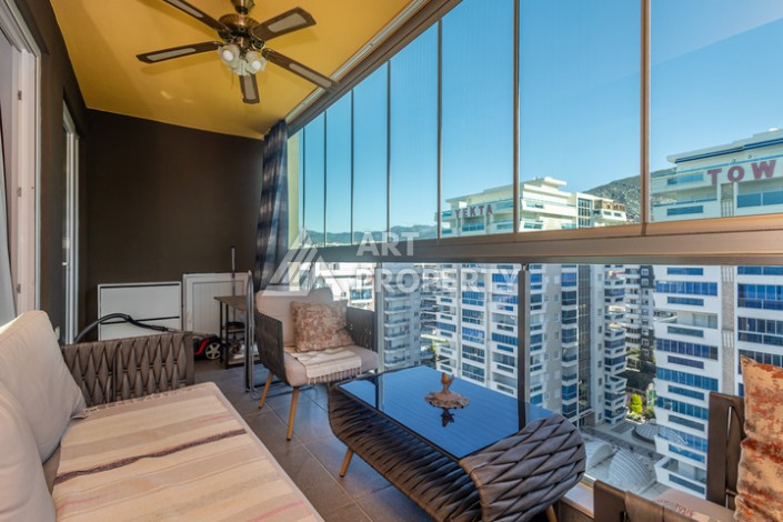 Стильная квартира 1+1 в Махмутларе в комплексе индивидуальным архитектурным дизайном в 250 метрах от моря - Ракурс 20